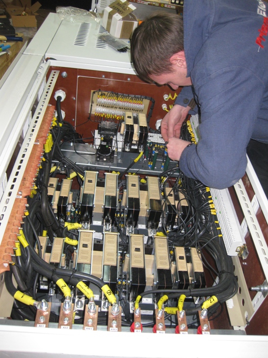 Шкаф управления электрооборудованием трамвая